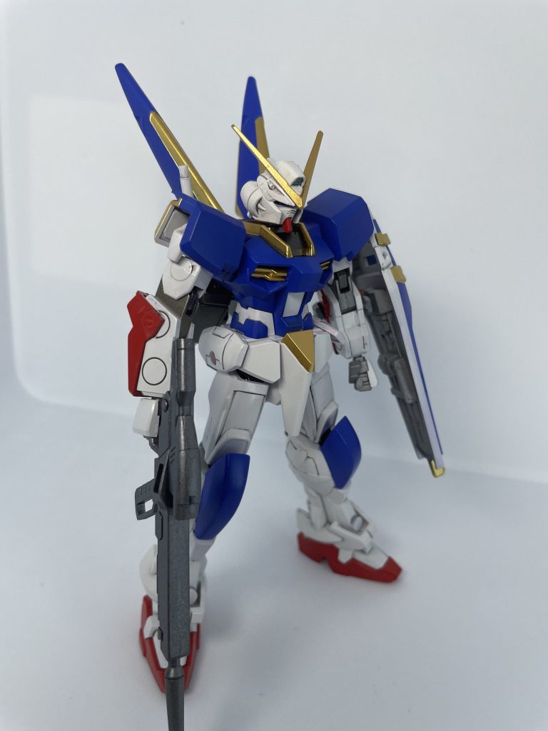 カラーリング変わるだけで印象がだいぶ変わりますね。