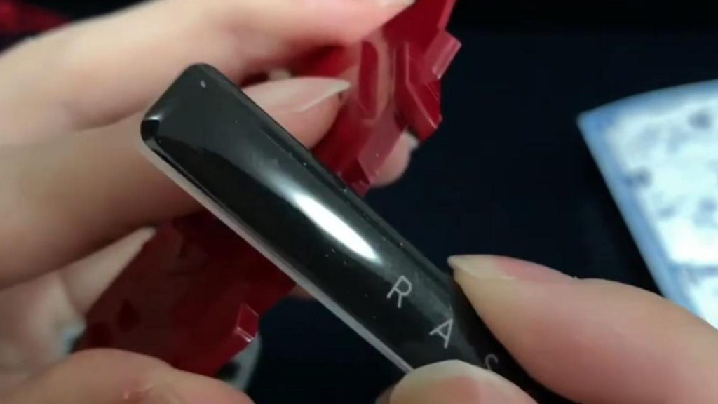 専用の道具を使ってゲート処理を行います