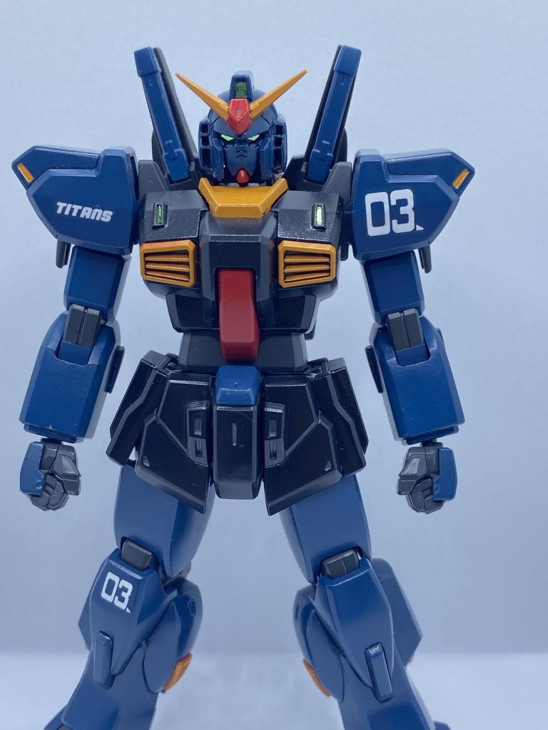 頭部は、新バージョンをそのままつけると小さかったので、大きく見える様に弄りました。