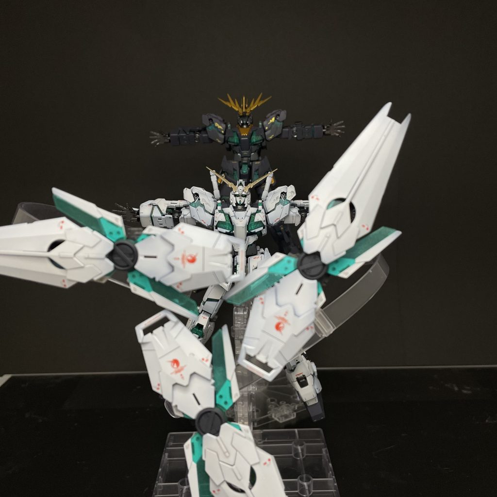 rgユニコーンガンダムグラデーション塗装–5枚目/制作者：熊ナヴェ