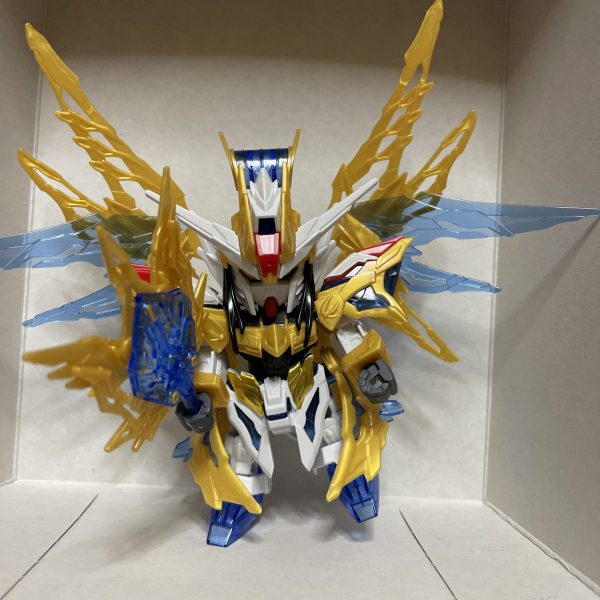 SD 諸葛亮フリーダムガンダム（シール貼付素組）