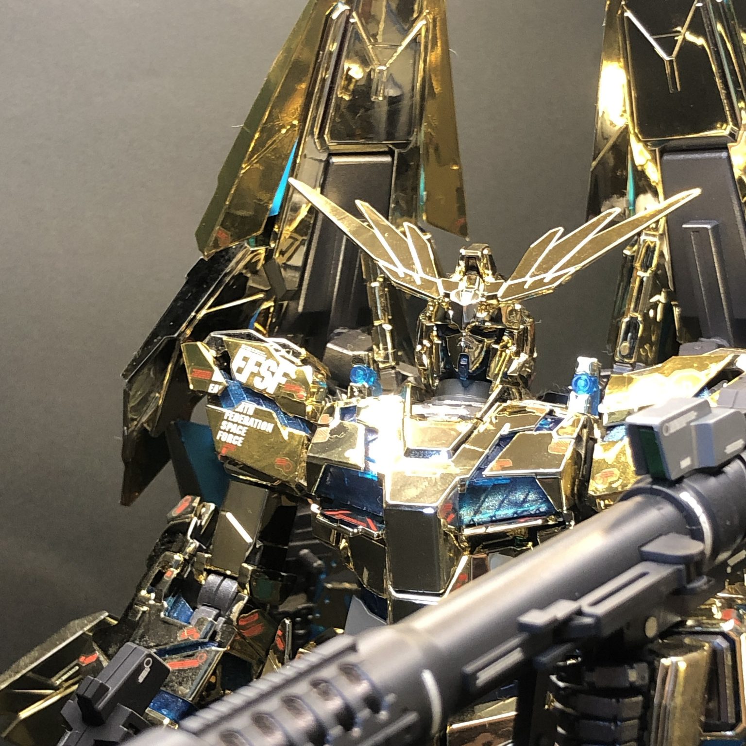 MG 1/100 RX-0 ユニコーンガンダム3号機 フェネクス｜キヒロさんの