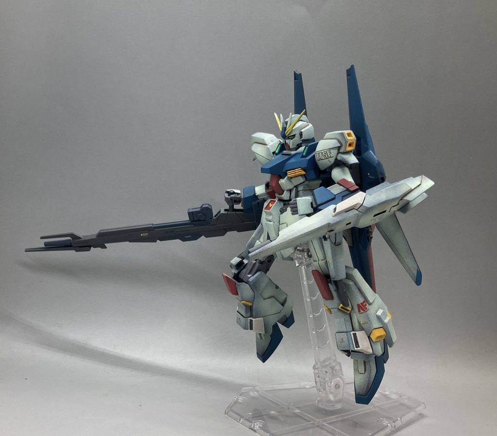 ジャンクで持っていたZZⅡのライフルも装備可能