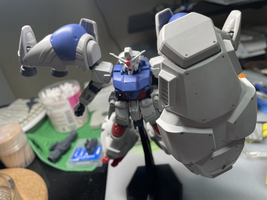 やっぱり古いキットだからかな、合わせ目が結構目立つ場所にしか無い😨 