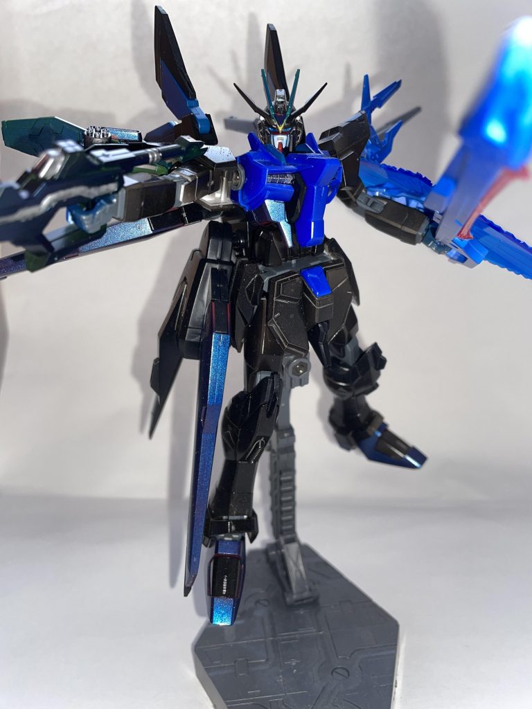 GXメタルダークブルーの上にクリアブルーを塗装してます