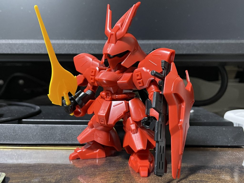 未塗装状態。組みやすくて造形もよくて値段も安いのでとてもいいキットですね。ライフルがペラペラなのだけ気になる…。