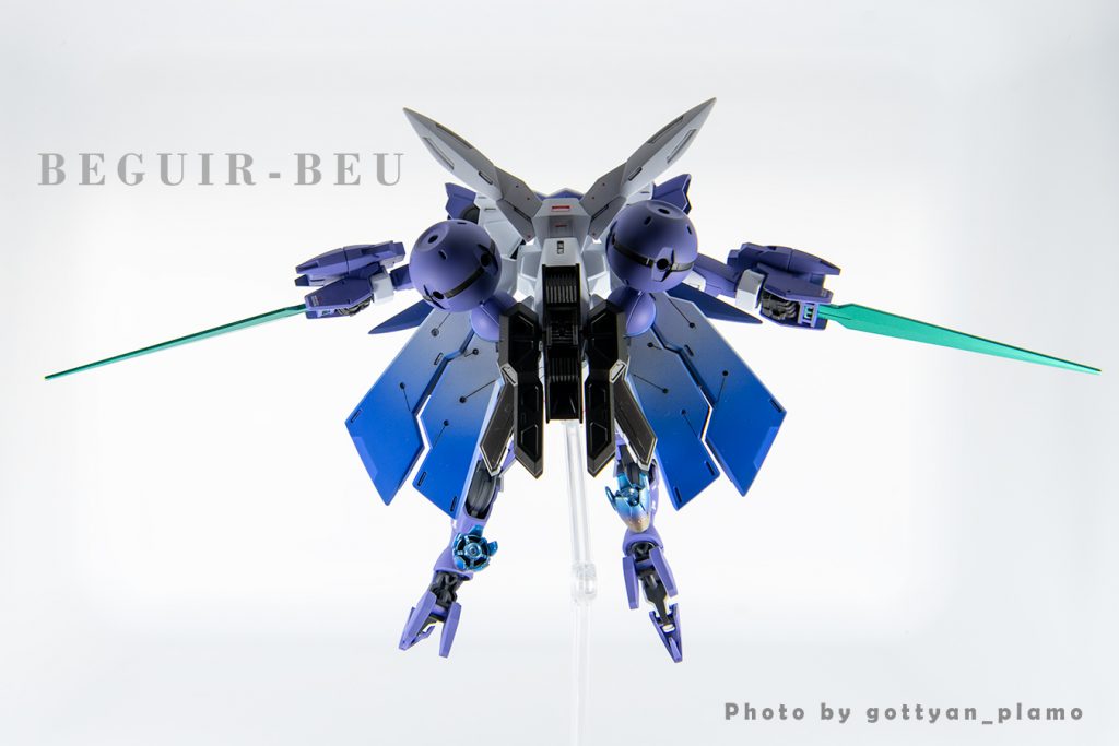 武器はシルバー下地にGXメタリックグリーンを吹いてます。光が当たるとテカテカしてかっこよき・・・(´艸`*)笑