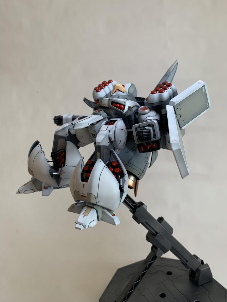 浮かせて飾ると雰囲気出ます^_^