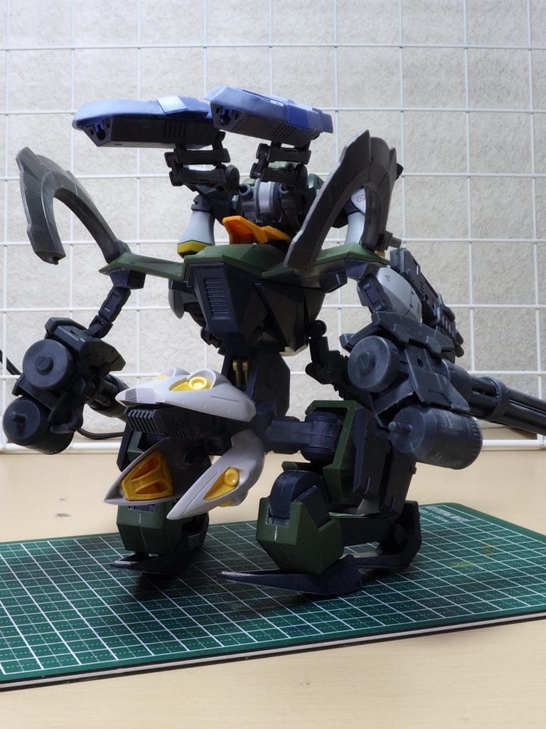 イロイロ盛り過ぎてバランスが悪く立ち上がれないのは、何時ものコトです😅