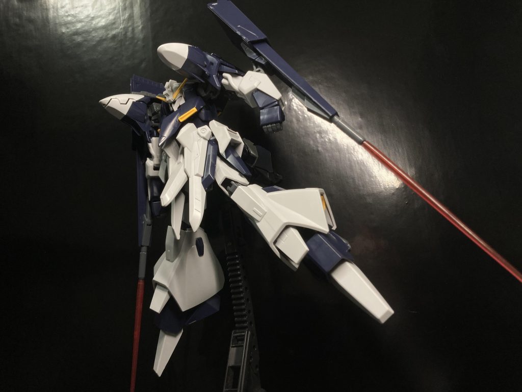 シールドビームライフルはMG規模のビームサーベルを取り付け可能です！