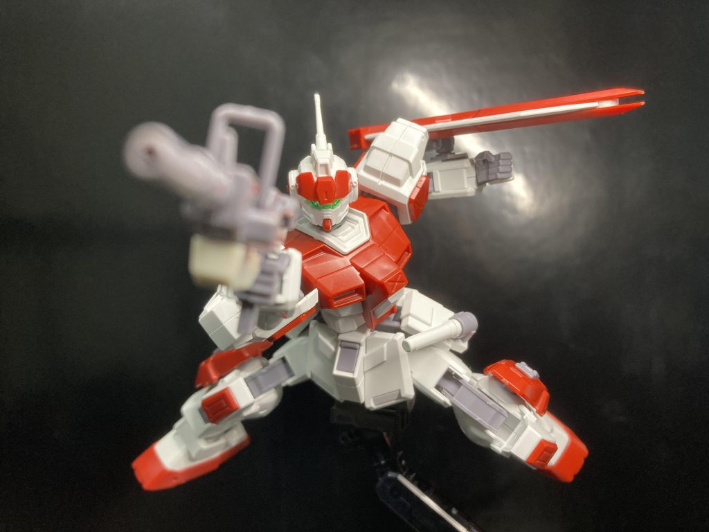 またマシンガンやシールドの関係上陸ジム間接パーツがめっちゃついてきます！余剰で関節パーツは嬉しいポイントですね！