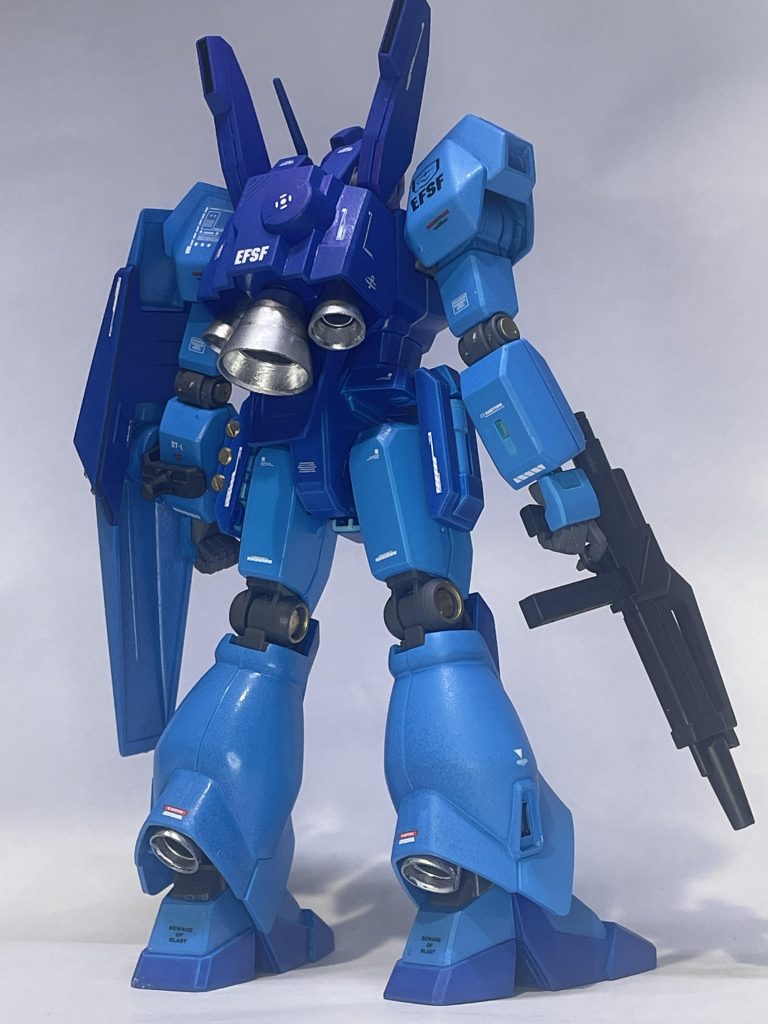 元のBD1号機カラーのインディブルー調合が曖昧で色の明暗がわかりづらかったので、メタリックグロスインジェクション仕様に近いライトブルーを使って明暗つけました。