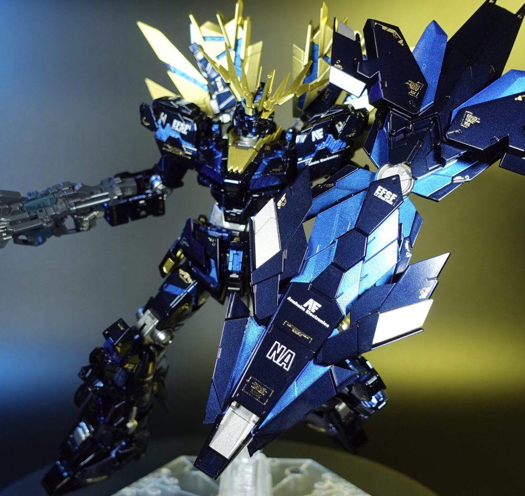 ビームライフルとシールドを構えてのワンポーズ！シールドは特にお気に入りです！✨