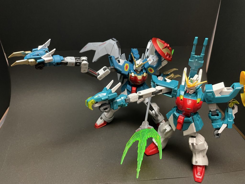 旧キットに比べ、かなり伸びるようになってますさすがバンダイの技術力