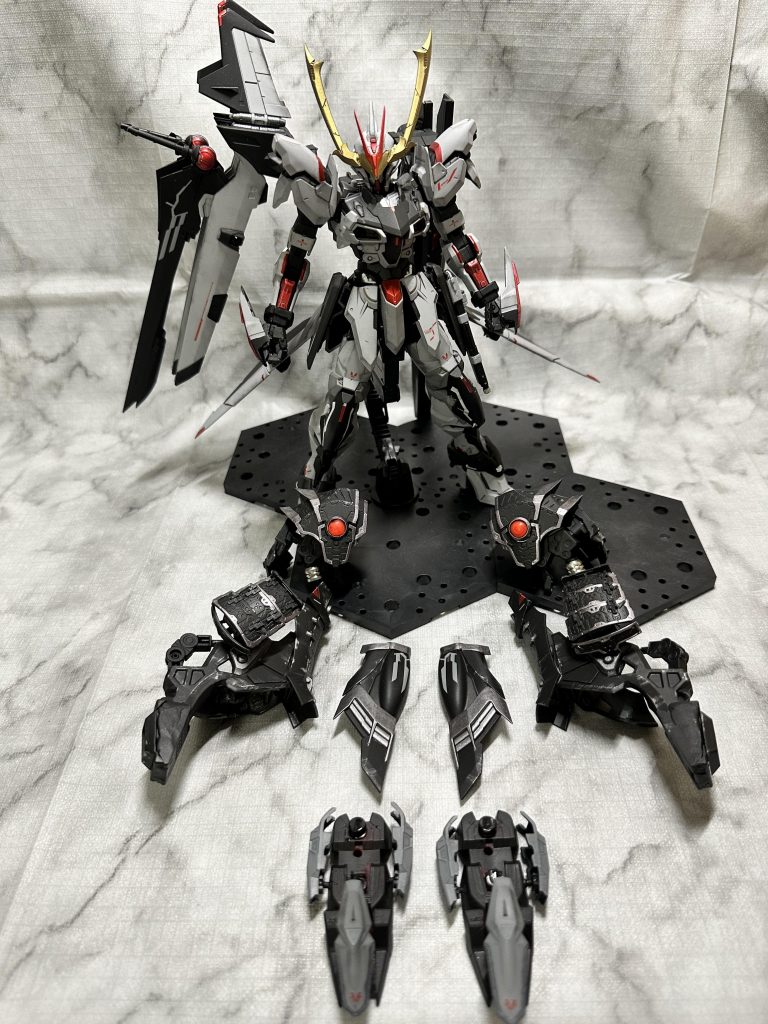 ここからが本機の真骨頂っ!戦国テスタメントのアーマーを外し。。。龍骨重砲と合体っ‼️