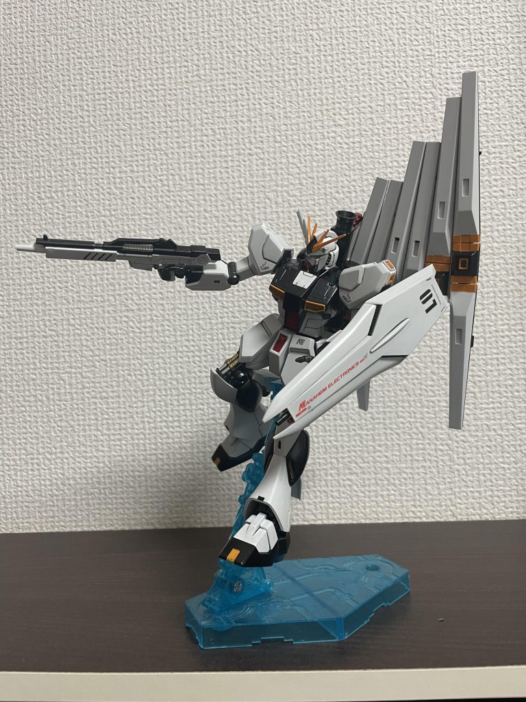 この射撃ポーズが今回1番のお気に入りですw