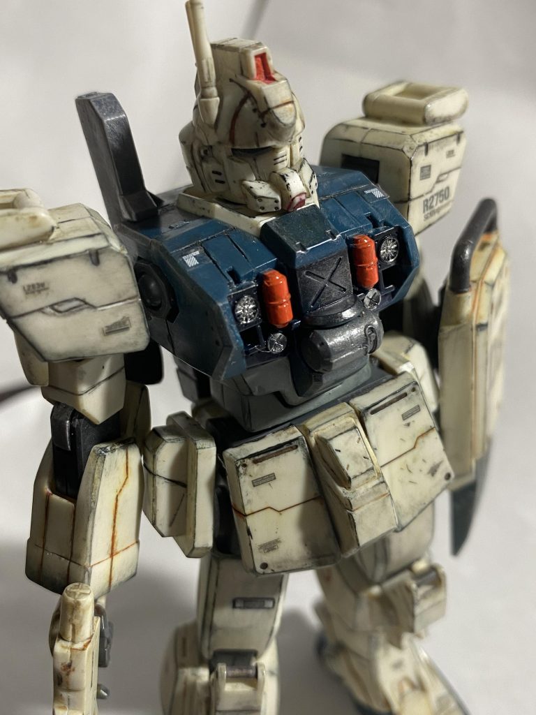 胸部をパカーンした部分も塗ってます。