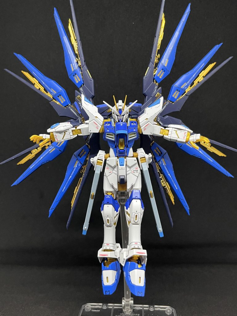 OPっぽい感じで。今回メッキがあったのでトップコートは半光沢にしました。半光沢やっぱりいい質感です。