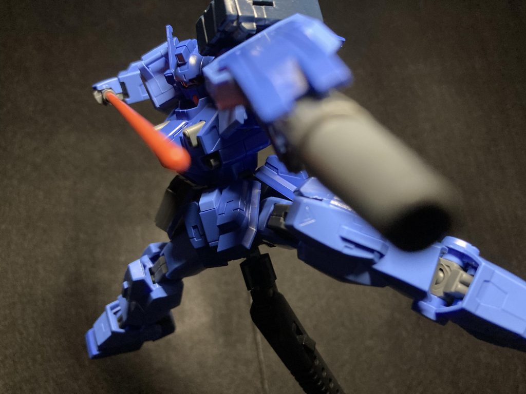 ヒロイックなポーズ！