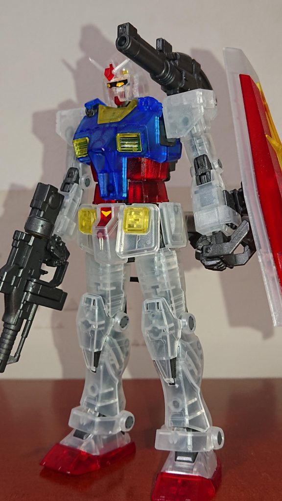 ホワイト以外はメタリックっぽく光りました。パールっぽく無いですね～