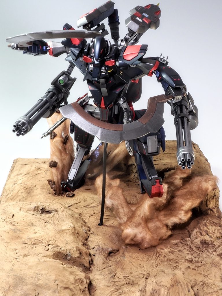 ベースですが、地面の質感を出すために切り出したスタイロフォームにティッシュペーパーを水溶きボンドで貼付けタミヤのウェザリングペーストを塗りエアブラシで陰影を付け仕上げました。