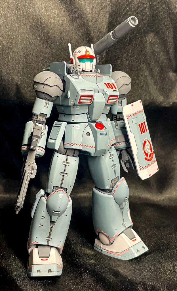 ランバラルに足蹴にされ、