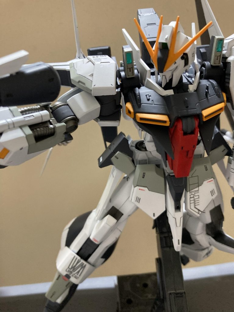 ビームライフル構えて