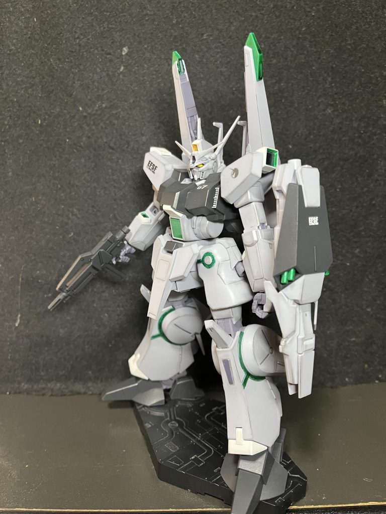 ワンポイントですが数年ぶりに水転写デカールを使用💦