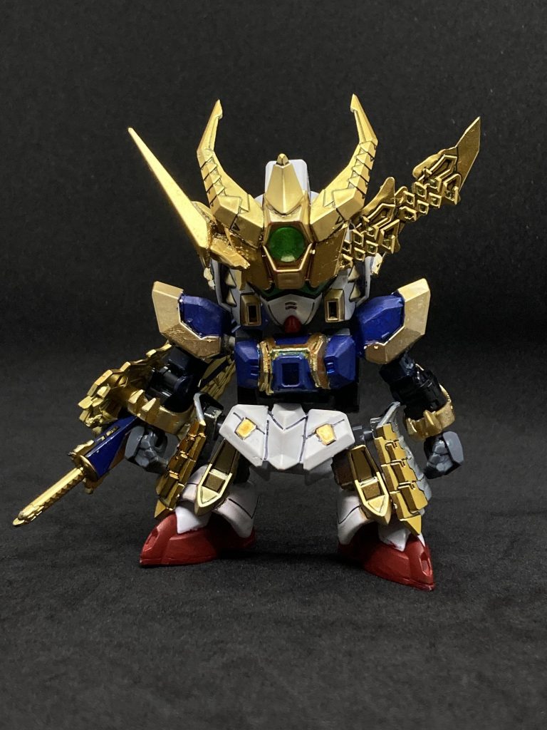 正面よくある武者系っぽくを意識金の面積をなるべく多くするように努めました