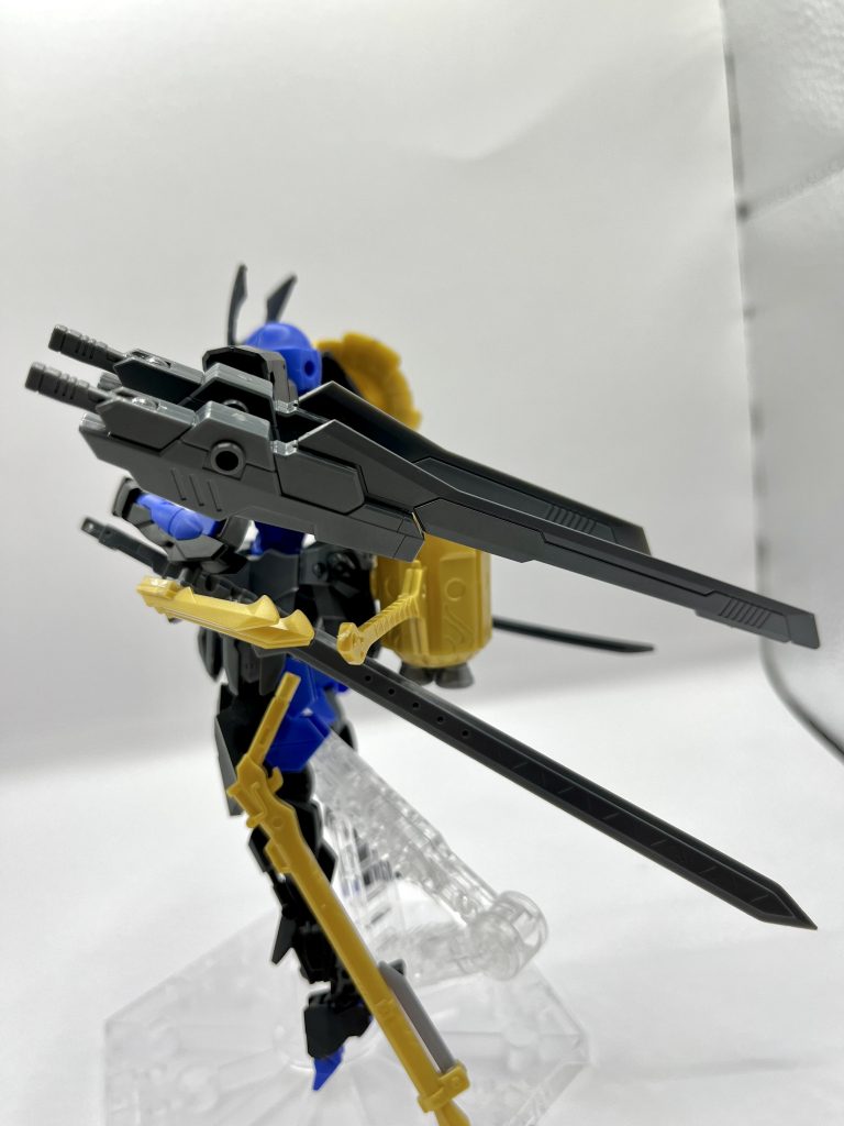 個人的には釈迦と閻魔がお気に入りです。制作する前から武器を肩に納刀したいと思っていて実現できたので満足しています。