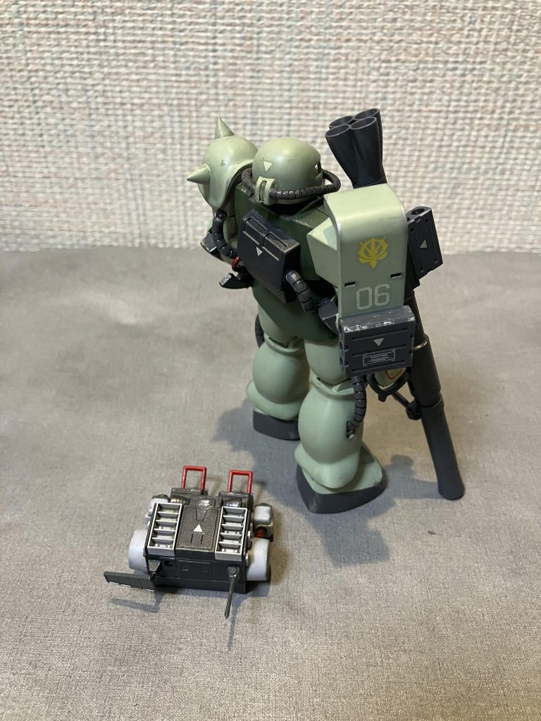 付属のデカールが劣化しており苦労しました。市販のデカールも併用しています。