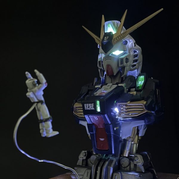 メカニカルバストνガンダム