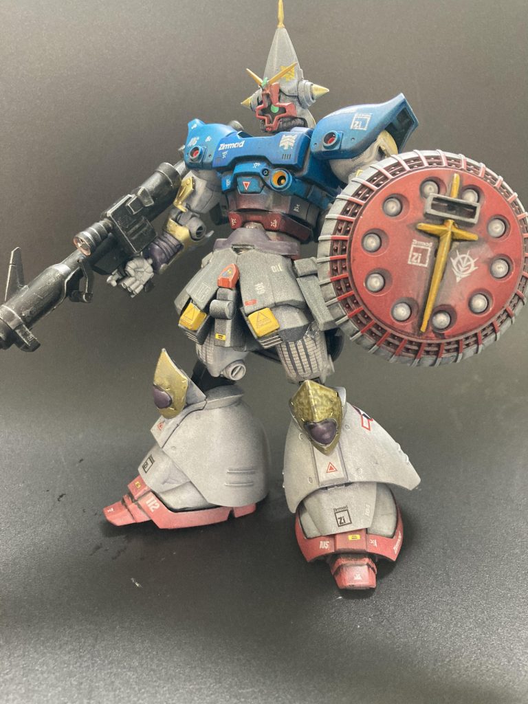 「あんな連邦の白いモビルスーツをパクったヤツには絶対乗らん」と、断られてしまう……(妄想ストーリー  完)