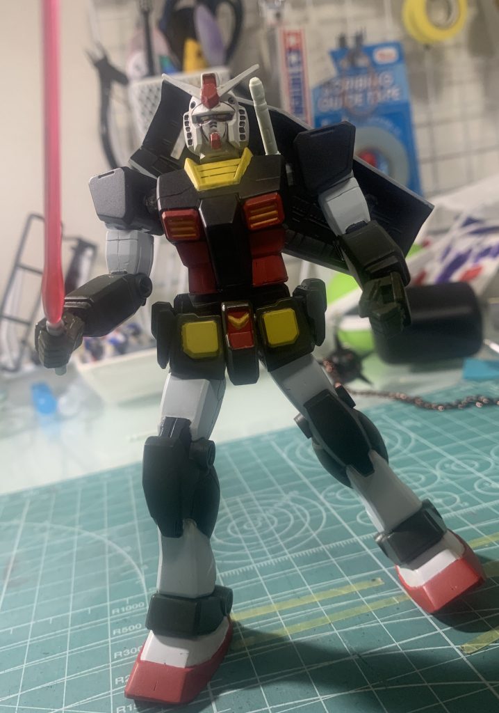 足回りは股関節を開ける様にしました。