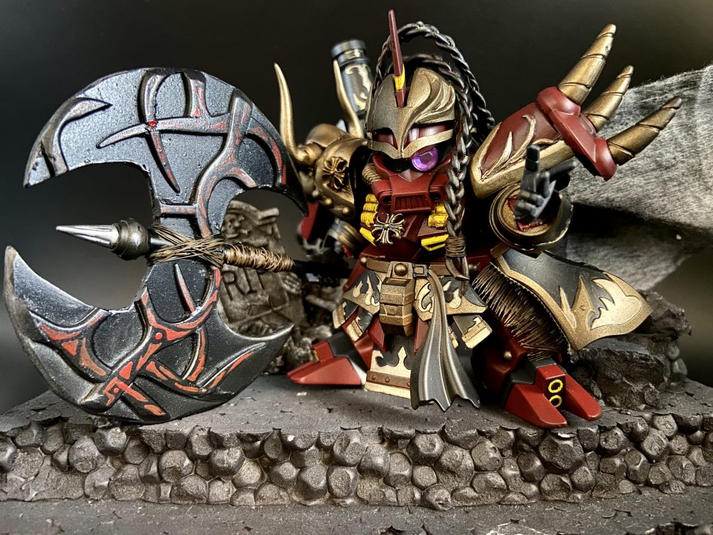 バイザーは可動します。またミズノ屋アイを搭載しているため目線変更、表情変えも可能です^ ^