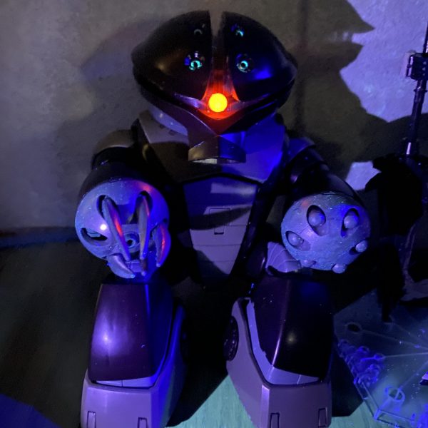 体育座りができない……！