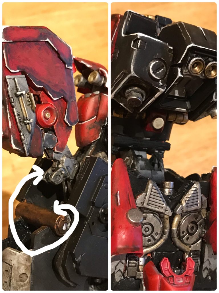 ロック機構写真左腹側のシルバーの部分がカッパーの横軸にガチっとハマります。偶然の産物でした。写真右3箇所にネオジム磁石を仕込んであるのでパチンととまります。