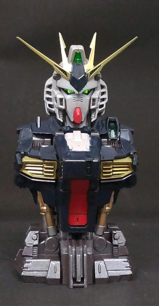 νガンダム–2枚目/制作者：三代目和菓子屋