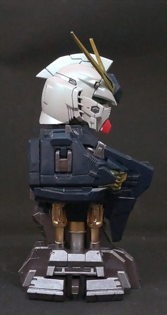 νガンダム–3枚目/制作者：三代目和菓子屋