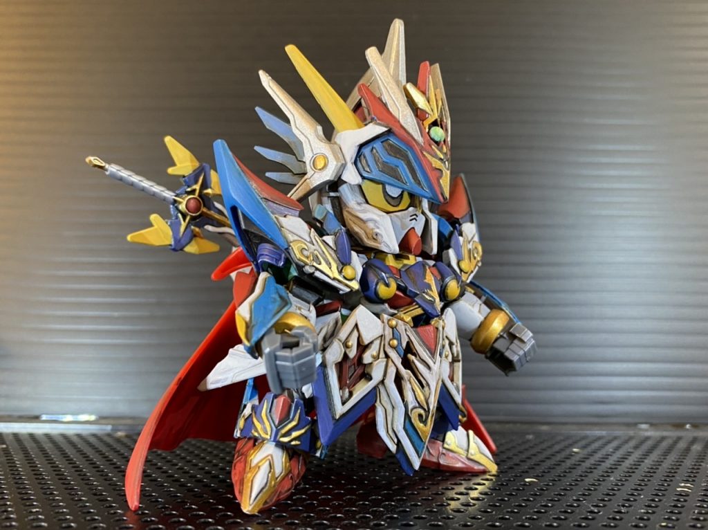 目も普段は付属のシールかイラレで作ってプリントだが、せっかくなので手書き。自分の手で目を入れた方が愛着が湧くかも。