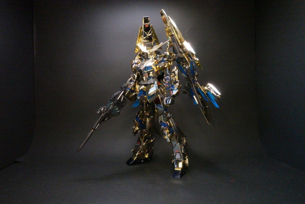 無塗装(トップコートも無し)の仕上げです。指紋はミニルーターに羊毛バフを装着し磨き上げ。