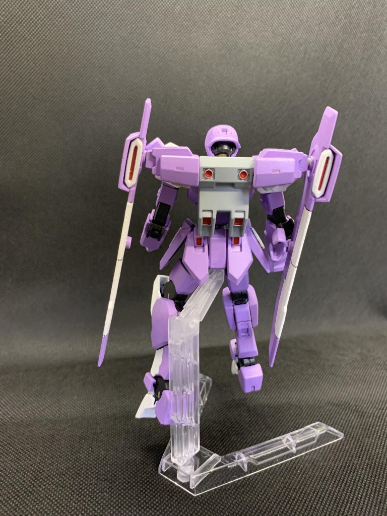 バックパックは、元のモンテーロのバックパックに、肩部分を接着しています。