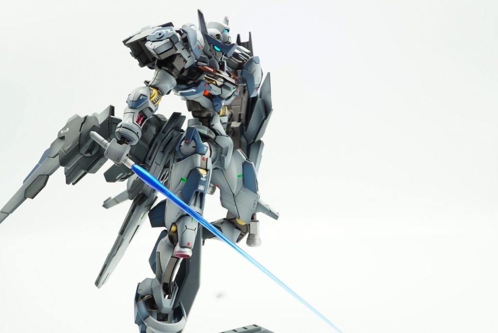 武装、まずはシンプルなビームサーベル