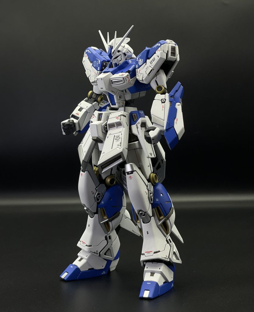 装備なしVer. ゴツいのにスタイル良し。