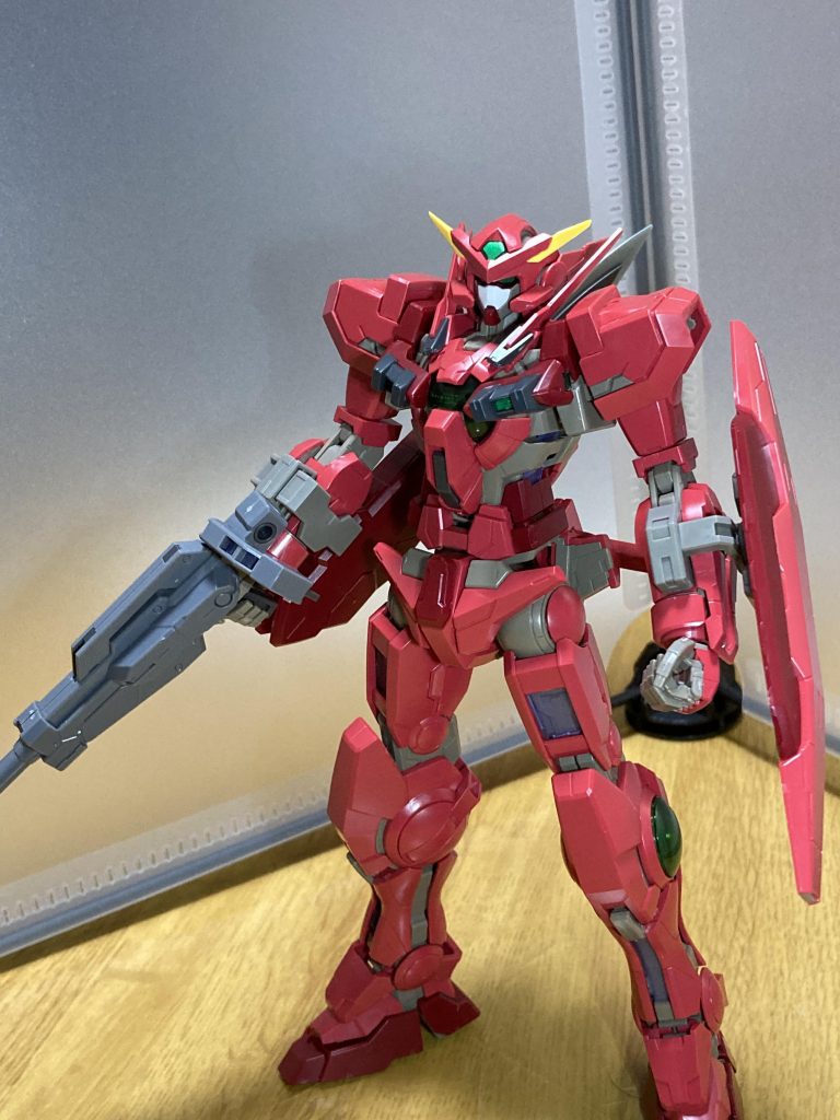 ベースとなるエクシアがもう古いキットということもあり、手首やパーツ接続が少しあやしい感じ。