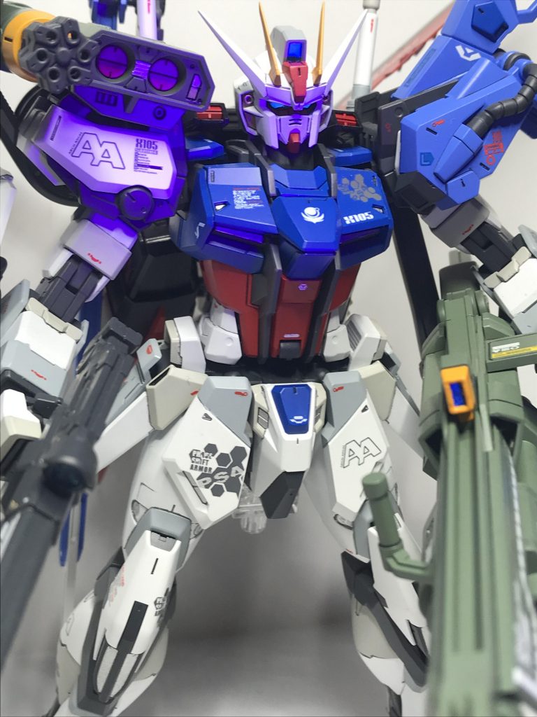 ランチャーストライカーは、もう少し濃いめの色合いの方が良かったかな💦