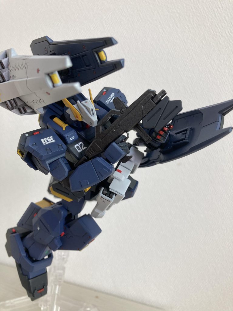 シールドブースターを蒸して全力突撃！