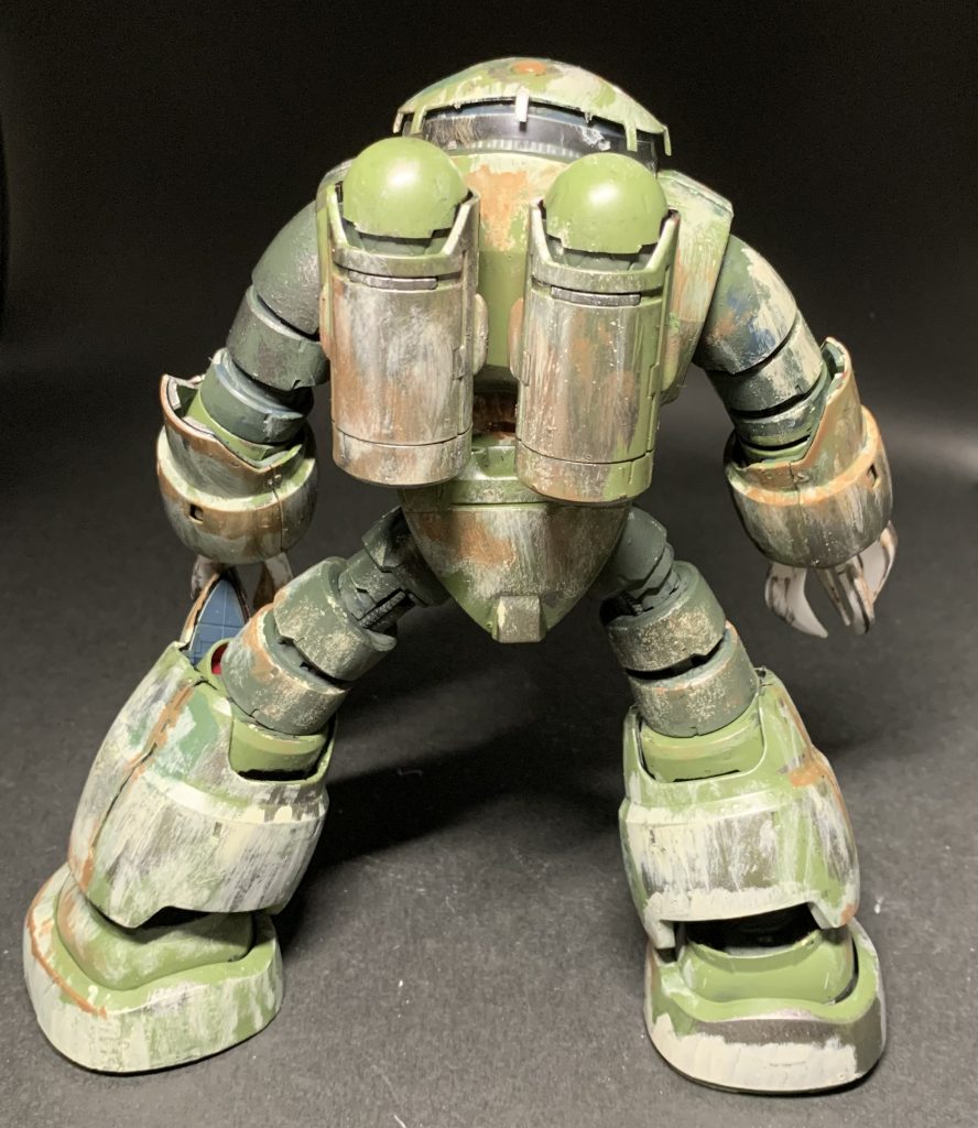 後ろはあまり迷彩をしない、しかし汚れが語っております