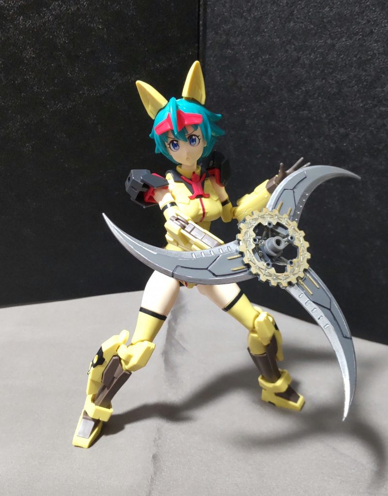 今回作った武器は、グレイズ系列は勿論装備可能で、画像のように美少女プラモにも装備出来るようになってます。