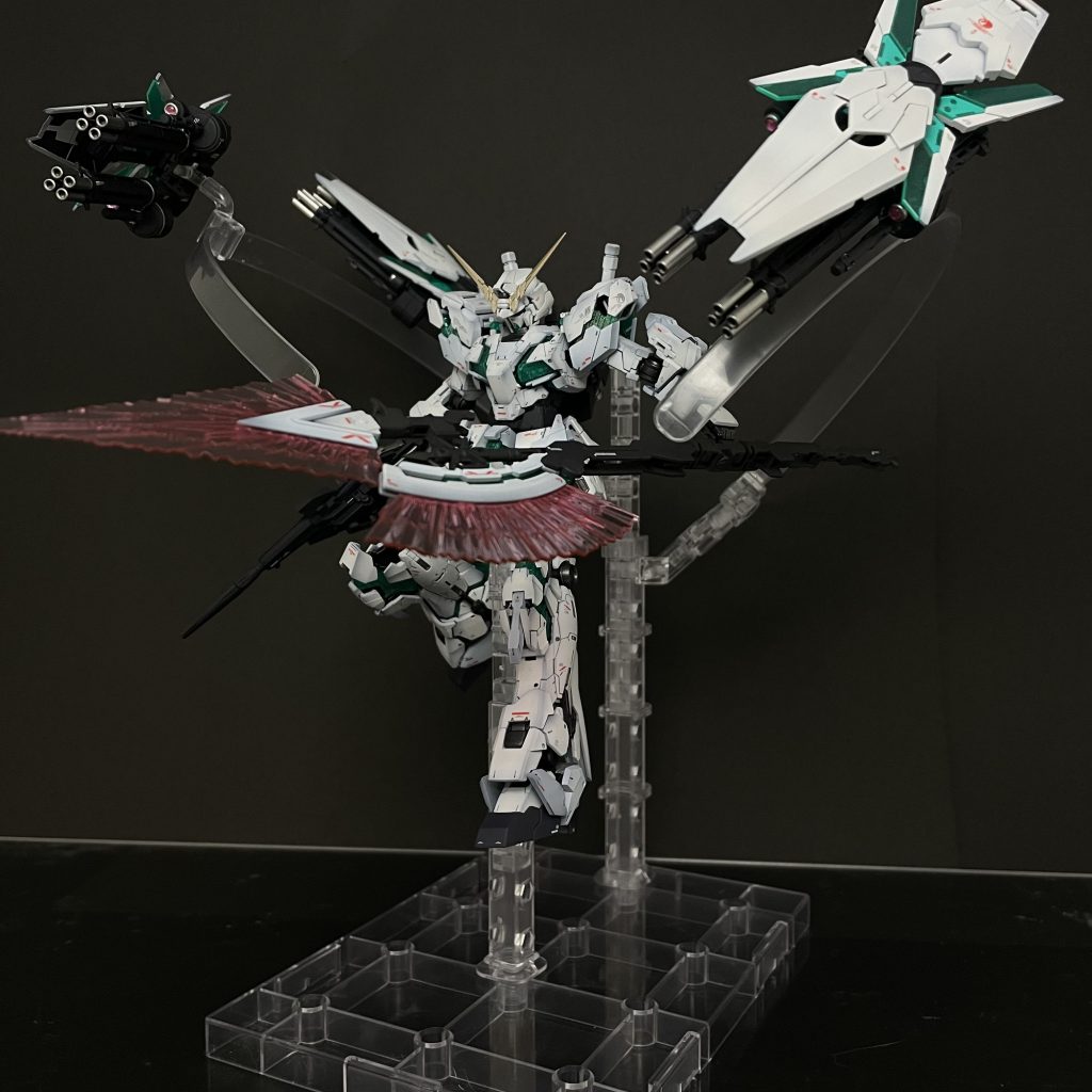 rgユニコーンガンダムグラデーション塗装–4枚目/制作者：熊ナヴェ